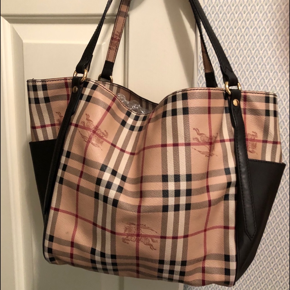 Burberry Canterbury Haymaker Handbag